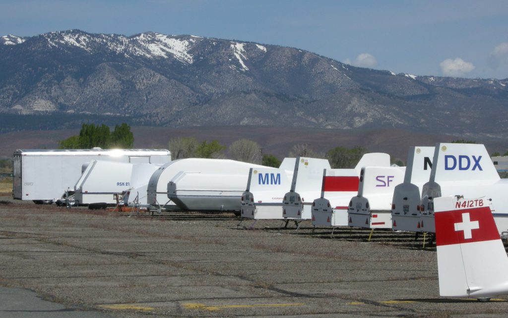 Glider trailers in a row at MEV