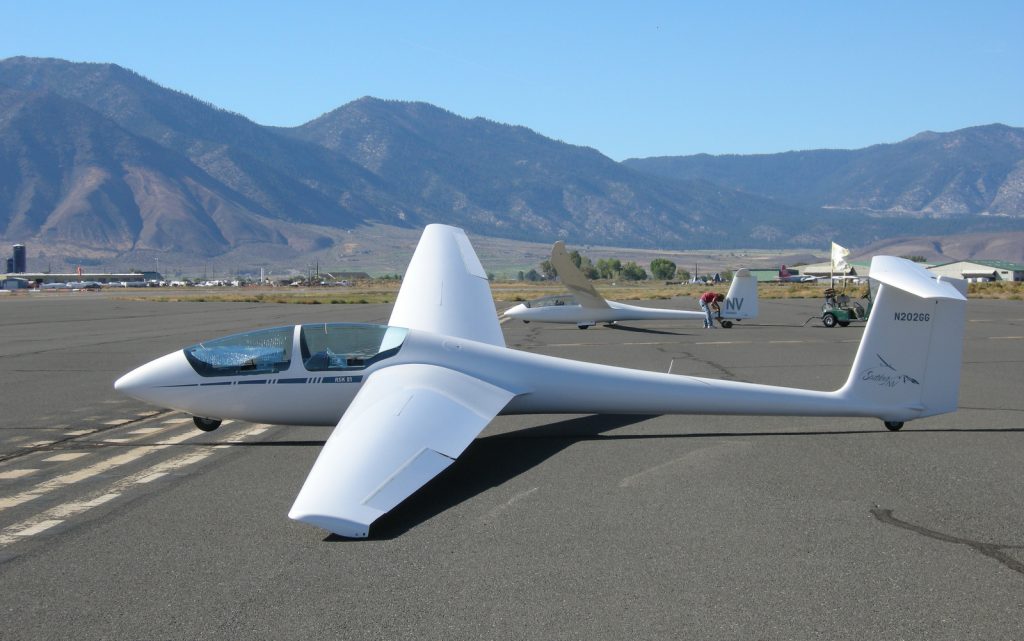 Soaring NV's ASK-21, with a Duo Discus in the background, at the Minden-Tahoe Airport
