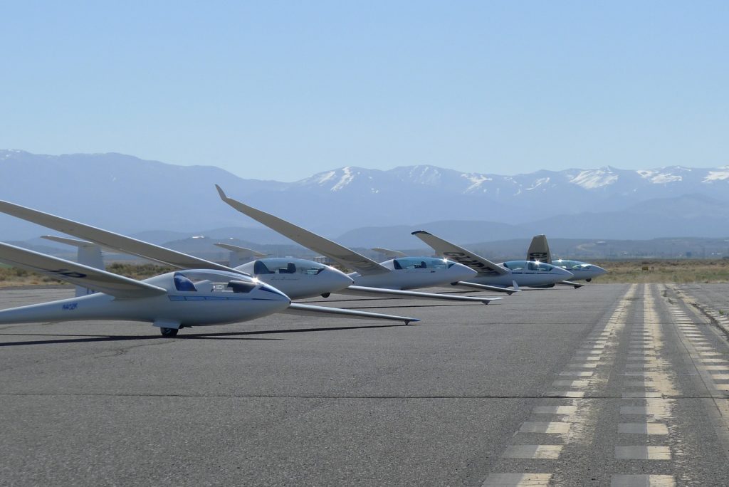 Soaring NV's gliders at Minden-Tahoe Airport - the LS4, two Duo Discus, two ASK-21s Photo: Soaring NV