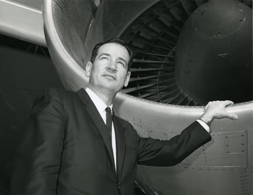 Joe Sutter with a 747's engine.. Photo: Boeing